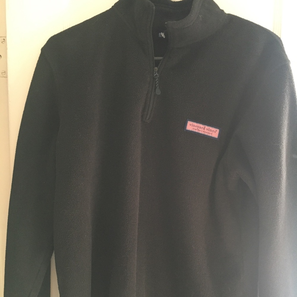 Vineyard vines black quarter zip!
